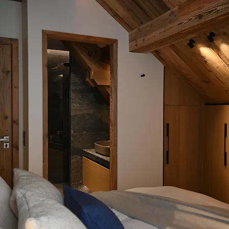 Apartment Homency - White Stone L'utop *
