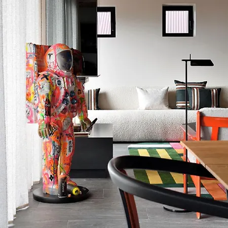 Apartment Homency - White Stone L'utop